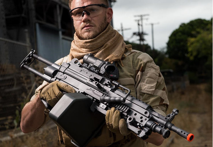 Cybergun FN Licensed M249 MINIMI "Featherweight" Airsoft Machine Gun (Model: Para / 400 FPS / Add 2500rd Box Magazine)