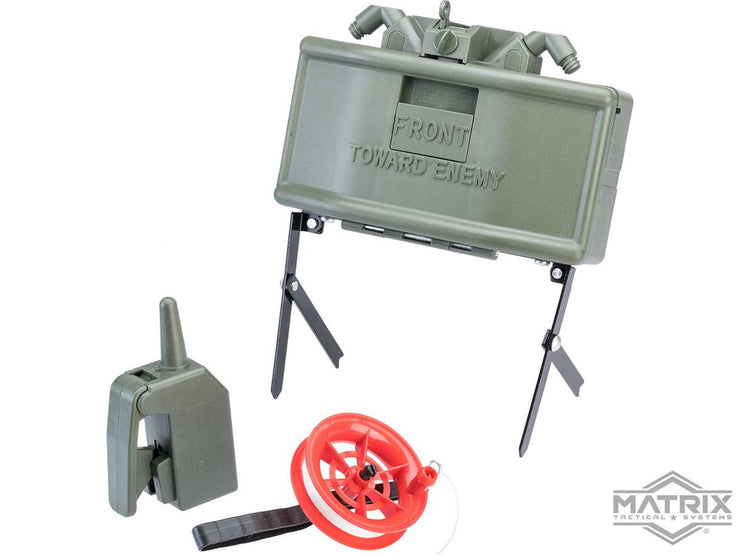 Matrix M18A1 Claymore Airsoft Anti-Personnel Mine w/ Trip Wire and Remote Clacker